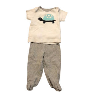 Carters 2 piece outfit